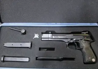 BERETTA 96 COMBAT