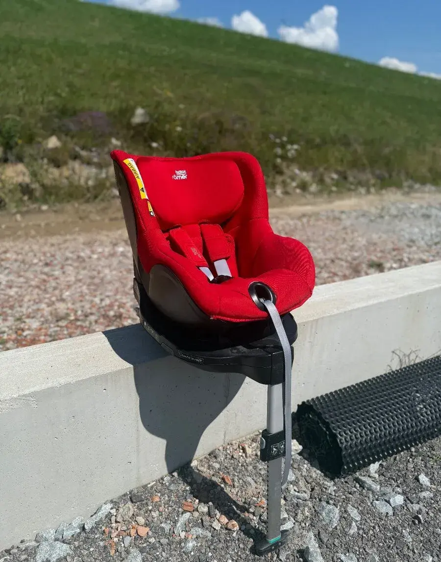 Britax römer dualfixM-i size
