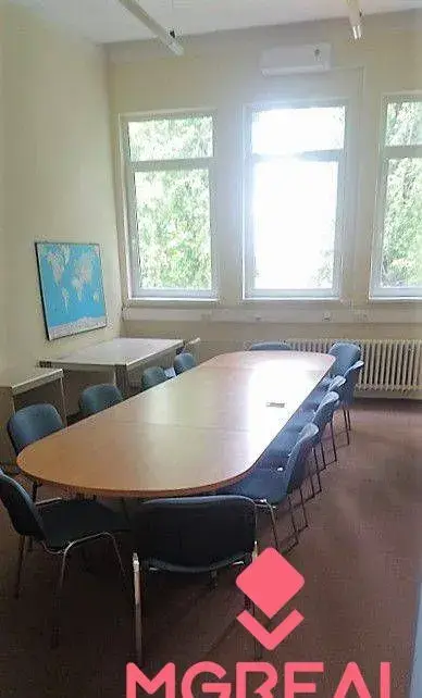 Kancelárske priestory, malé kancelárie 25m2, 27m2, Bojnická,