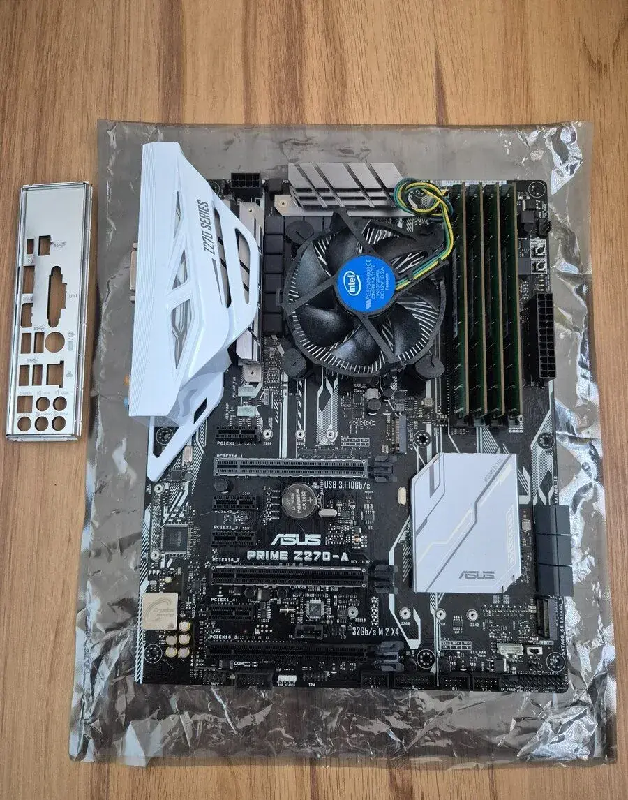 ASUS PRIME Z270-A, i7-6700, 16 GB DDR4