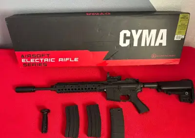 Airsoftový elektrický samopal CYMA CM.612 AR-15