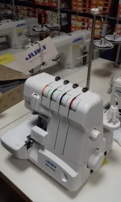 Overlock Juki MO-50eN