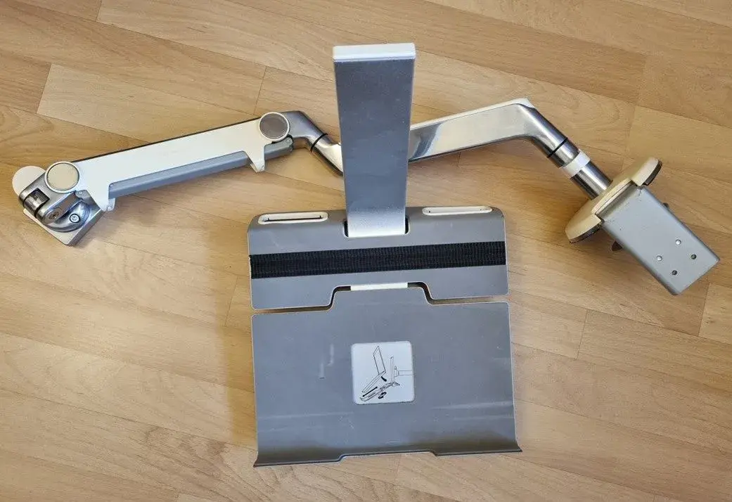Profesionálny ergonomický set Humanscale M2 + NotebookHolder