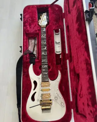 Ibanez PIA3761 Stallion White