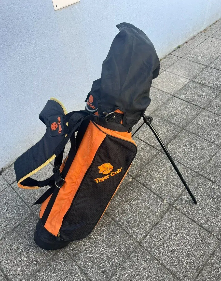 Detský golfobý bag s troma palicami pre ľaváka