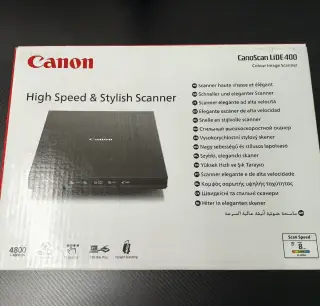 Plochý skener Canon CanoScan LiDE 400.