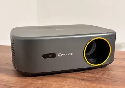 Smart projektor VANKYO Performance V700 Pro Full HD 680 ANSI