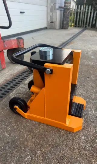 Hydraulický zdvihák 20t (panenka)