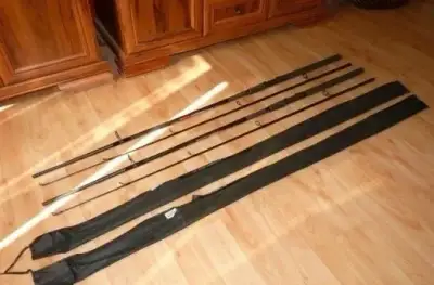 2 nove udice BLACK ARROV,3 metre,2-dielne,2 ks-45 eu