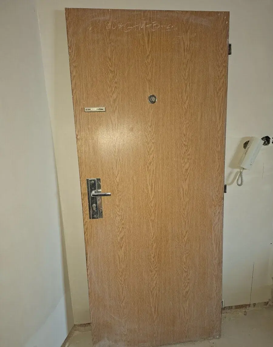 Bezpečnostné dvere