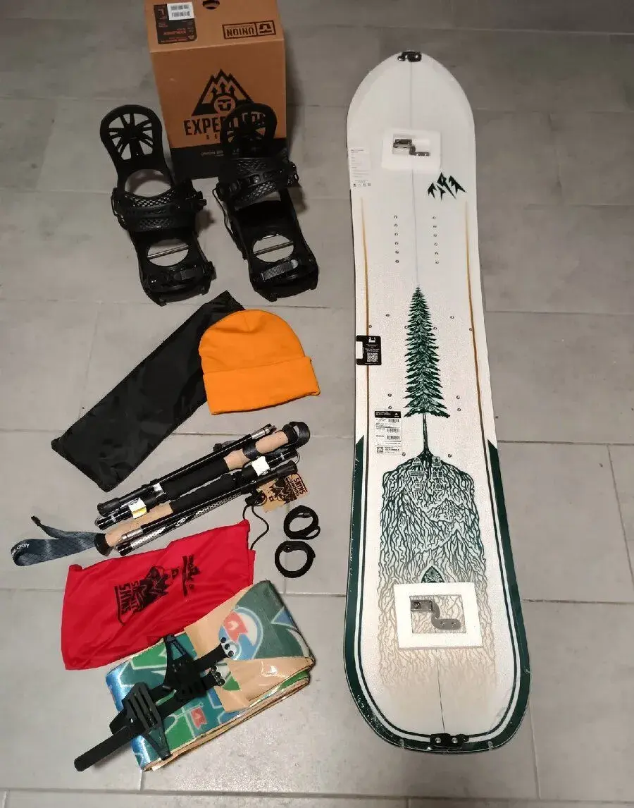 NOVINKA Splitboard set Jones Frontier 2.0 + výbava