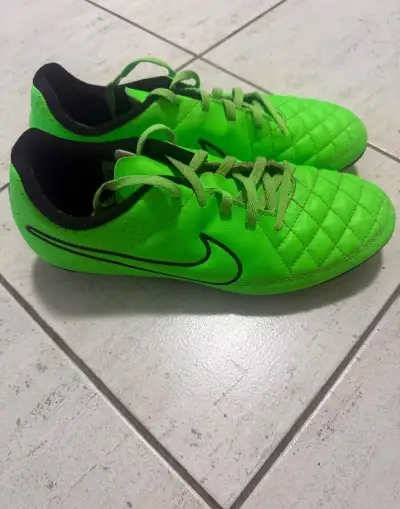 Kopačky Nike tiempo