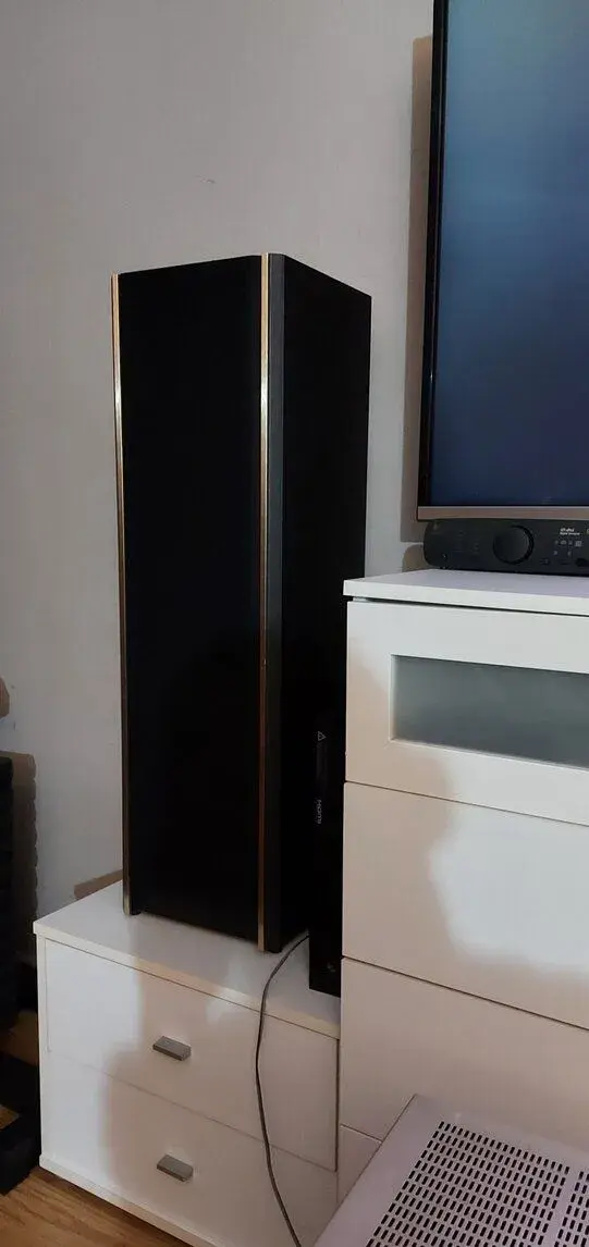 Stĺpové Reproduktory