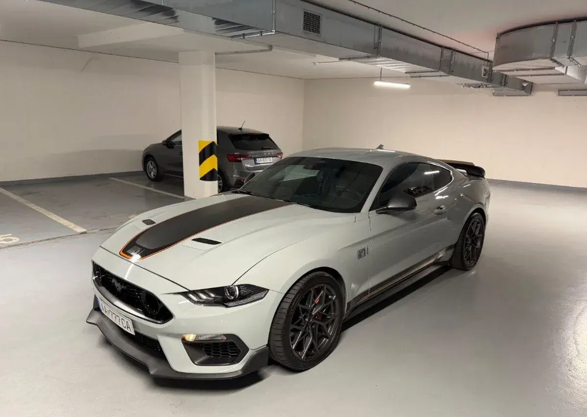 Ford Mustang – 2023, 100 000 km