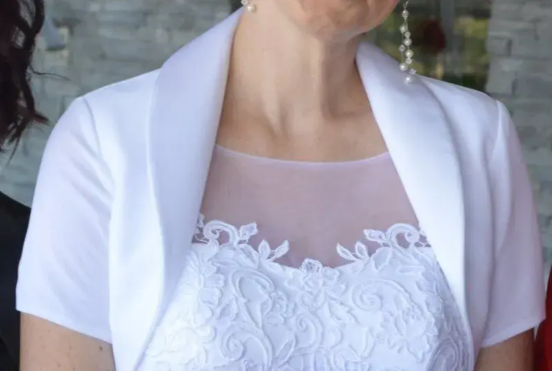 ZĽAVA - Svadobné šaty biele s kabátikom veľkosť 38