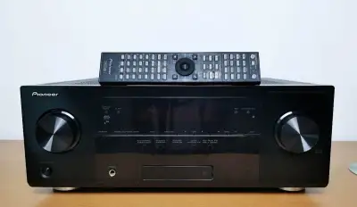 Pioneer VSX-921 / AirPlay / internetove radia / USB