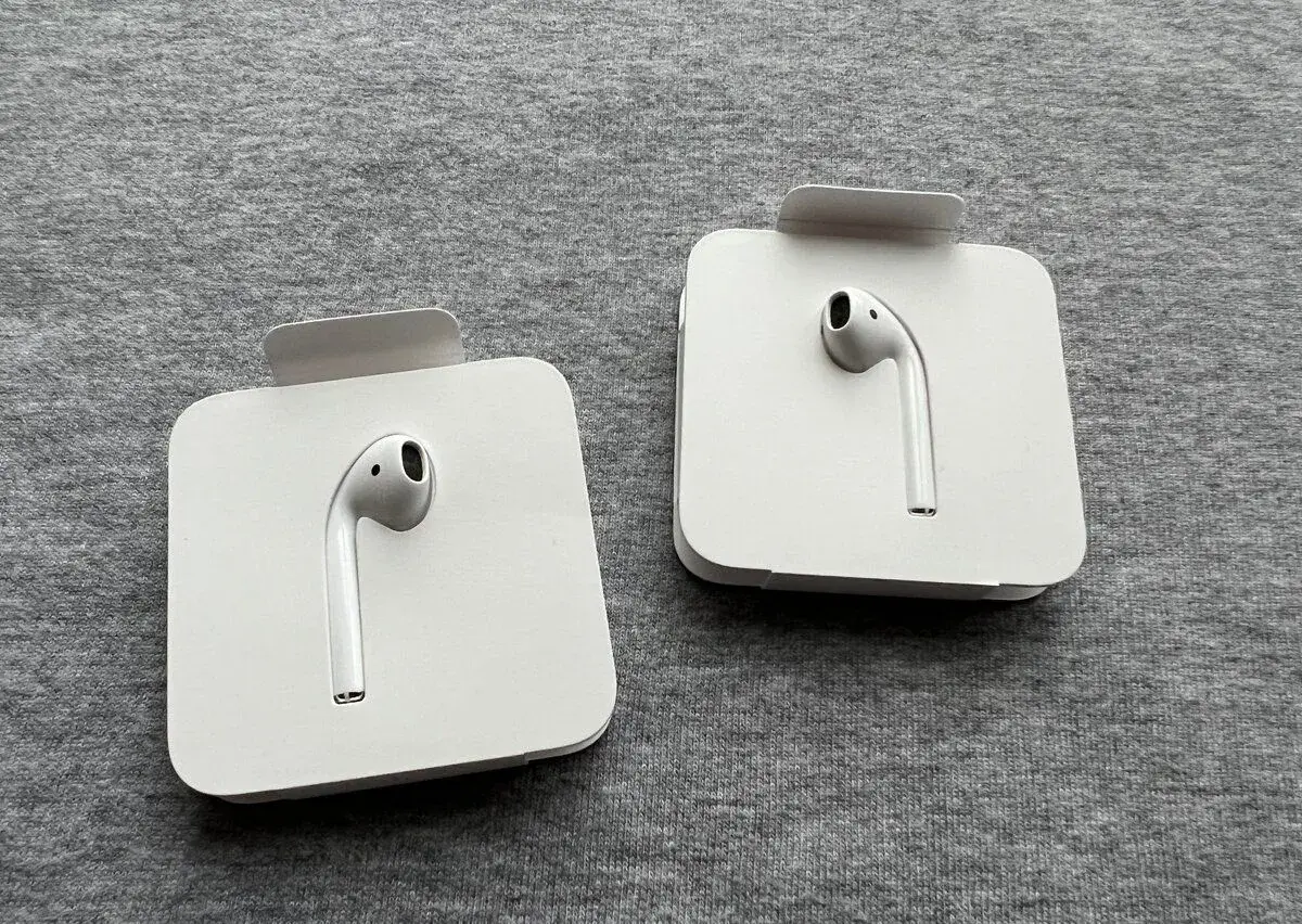 Náhradné slúchadlá Apple AirPods 2gen.