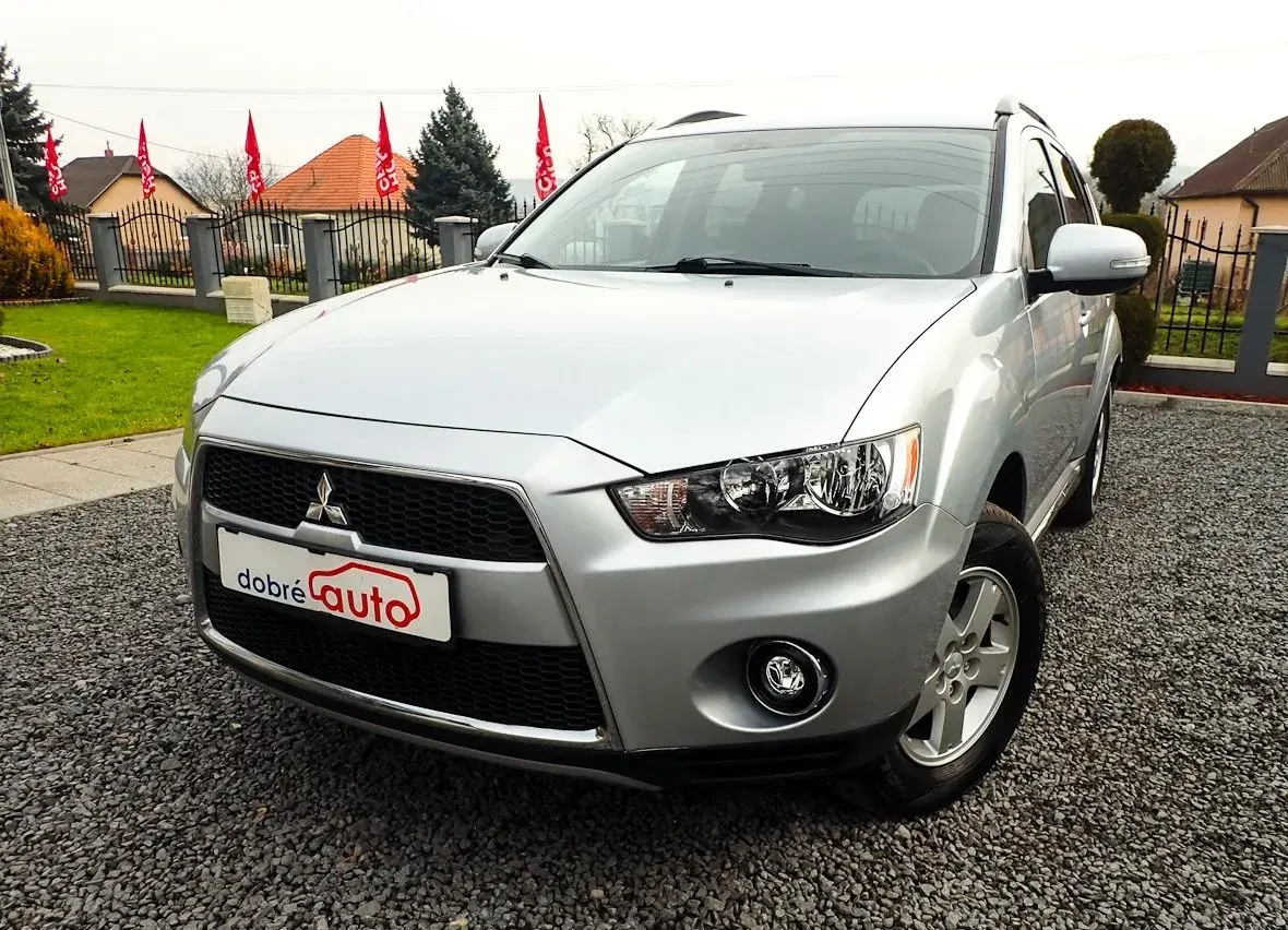 Mitsubishi OUTLANDER – 151 000 km