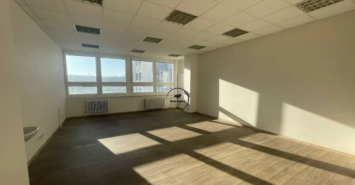 Na prenájom klimatizované kancelárie v centre Košíc