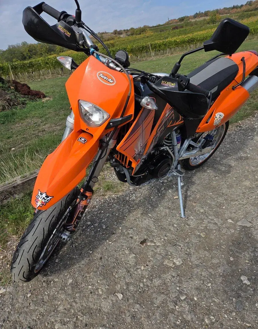 KTM LC4 640 Supermoto 2002, vodičák A2
