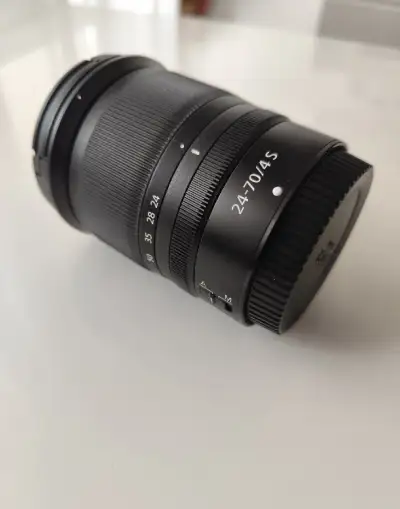 Objektív Nikon Z 24-70 f4 Nikkor