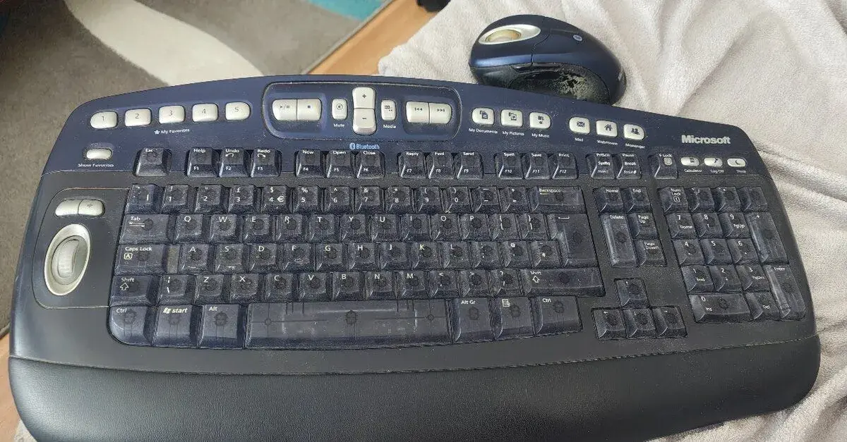 Myš a klávesnica Microsoft