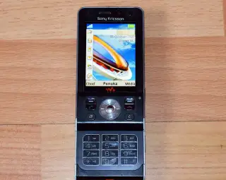 Mobil Sony Ericsson W910i