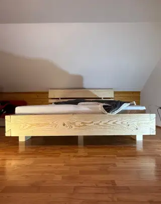 Manželská posteľ