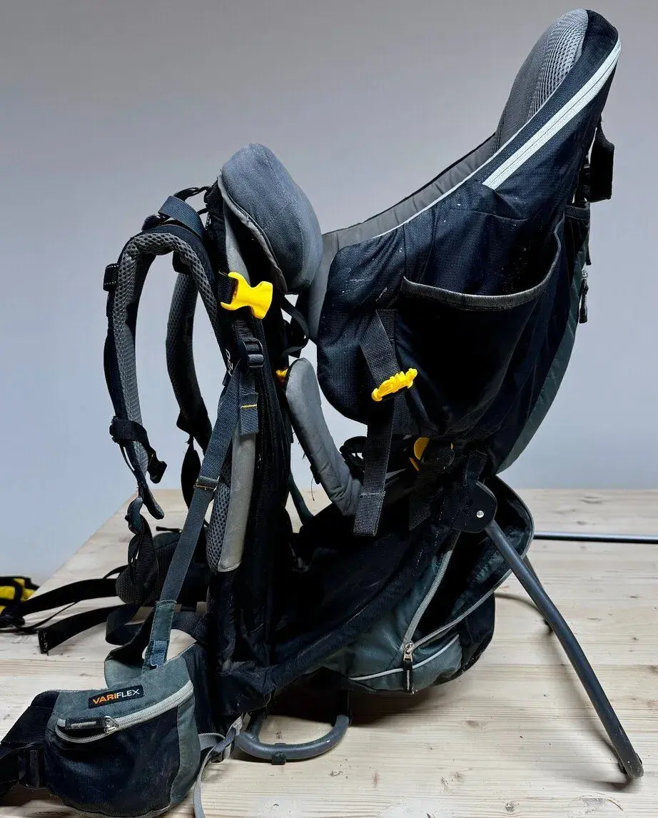 Detský nosič Deuter Kid Comfort 3 – turistický, do 22 kg