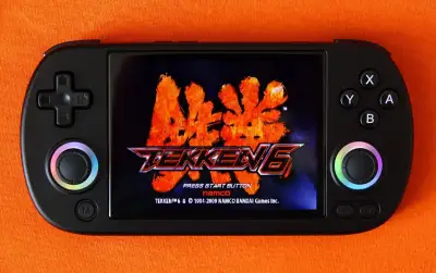 Anbernic RG40XX H, vymakaný PlayStation Portable - PSP