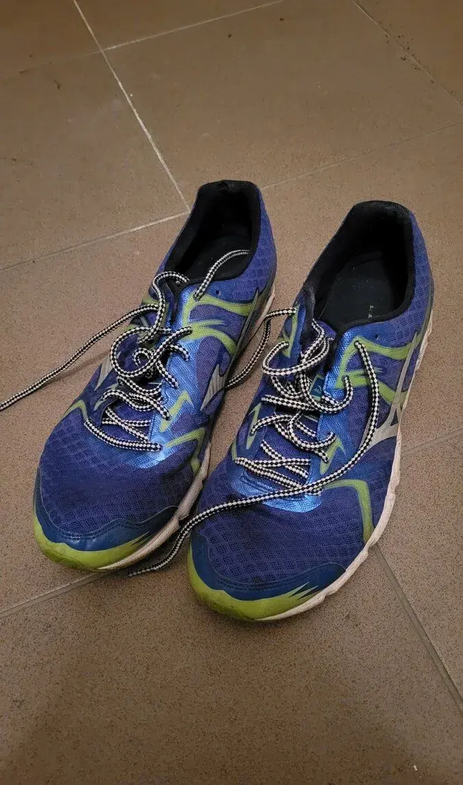 Mizuno wave Hitogami panske v.44