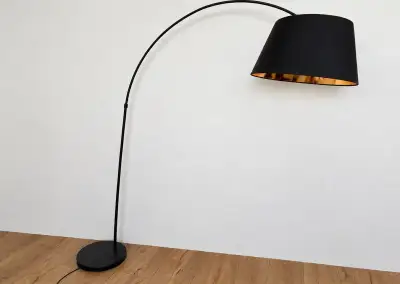 Stojaca lampa
