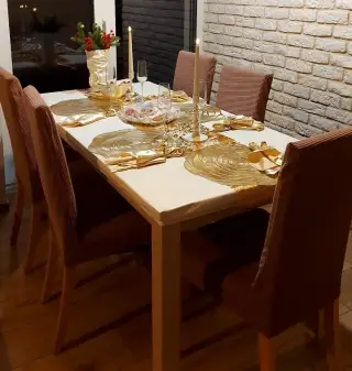 Jedálenský stôl IKEA 160 × 80 cm + 5 stoličiek