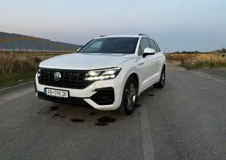 Touareg 3.0 V6 TDI R-Line | VZDUCH | MATRIX | NOČNE VIDENIE