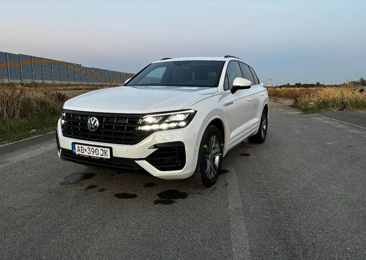 Touareg 3.0 V6 TDI R-Line | VZDUCH | MATRIX | NOČNE VIDENIE
