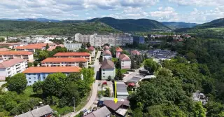 SAMOSTATNÝ KOMERČNÝ OBJEKT S POZEMKOM