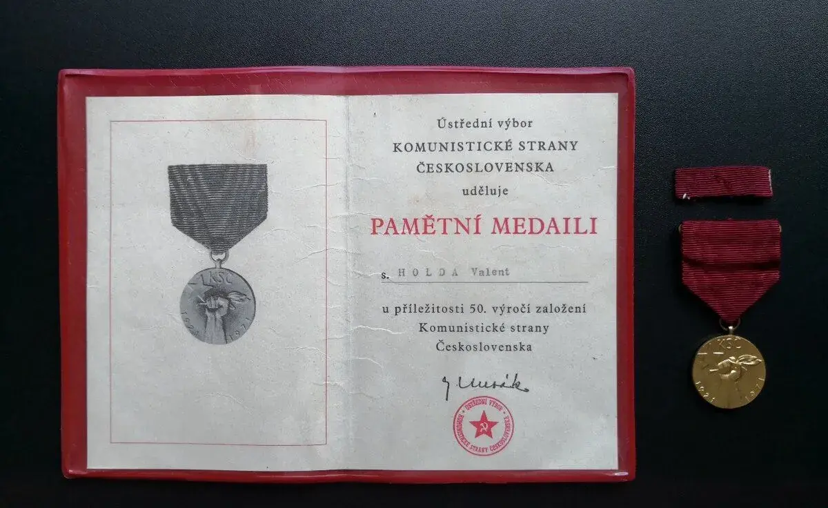 Pamätná medaila k 50. výročí založení KSČ