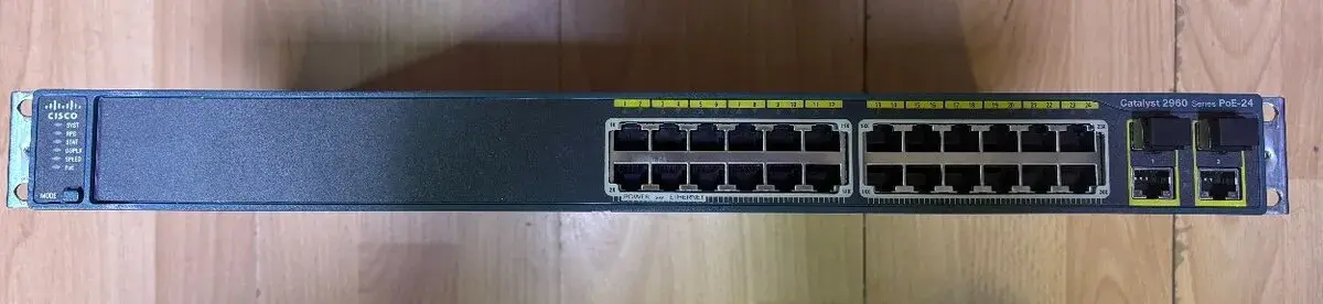 Cisco Catalyst WS-C2960-24PC-L – 24x PoE Switch + 2x SFP