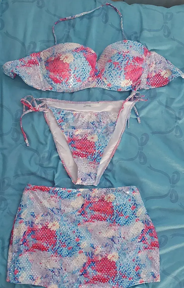 Bikiny so sukňou