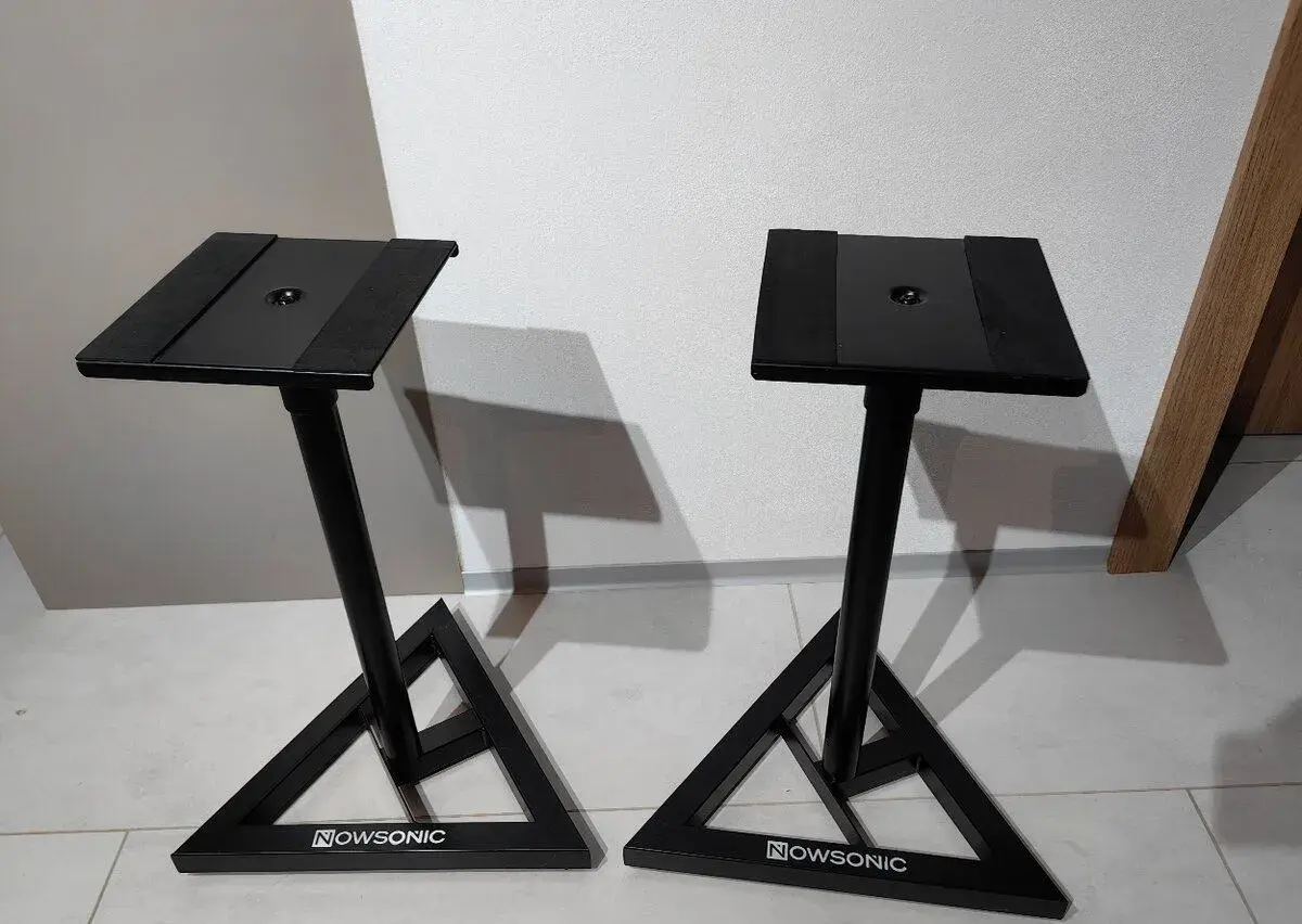 Stojany pre reproduktory Nowsonic