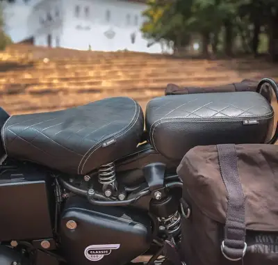 Royal Enfield Touring sedadlá - set Classic 500
