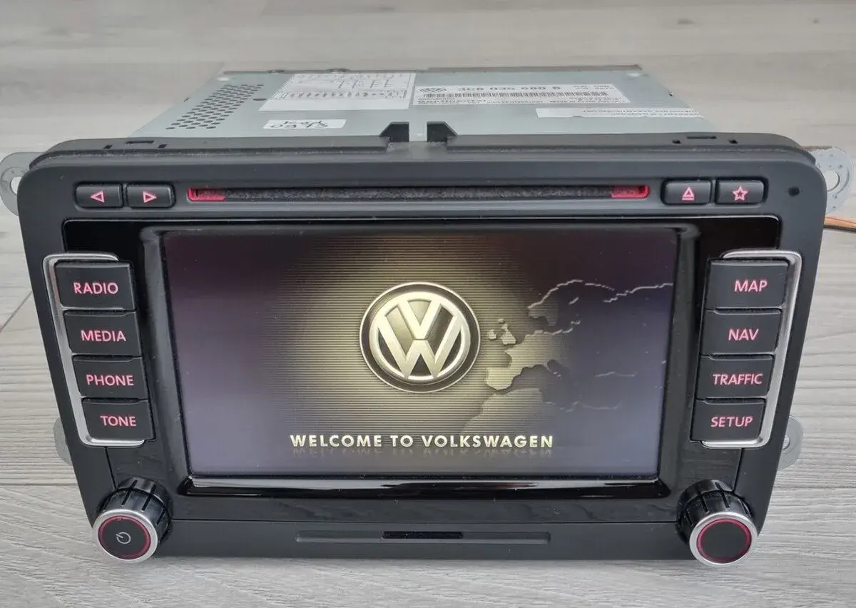 VW RNS510 12/2015 Navigácia LED Mapy V17 2020