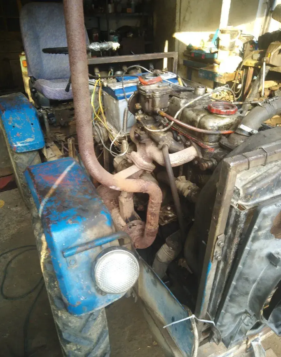 Traktor domácej výroby 1203 4krat4