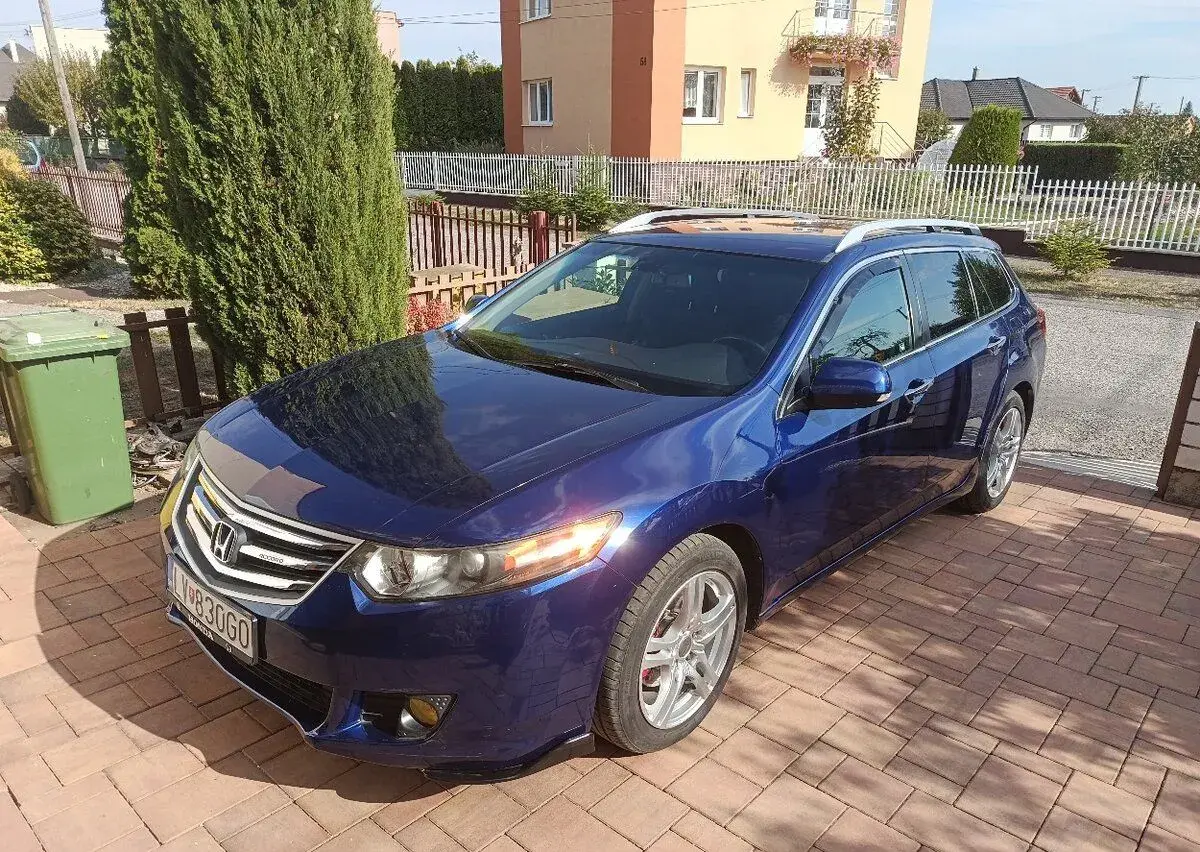 Honda Accord – 2009, 251 000 km