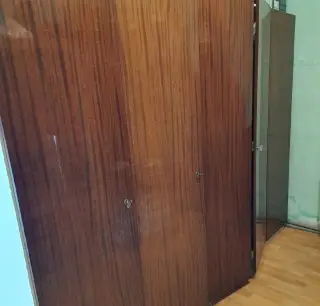 5 dverova retro skriňa + zrkadlo