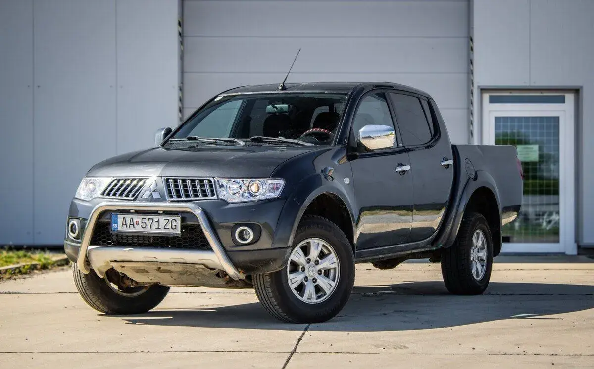Mitsubishi L – 2011, 213 603 km