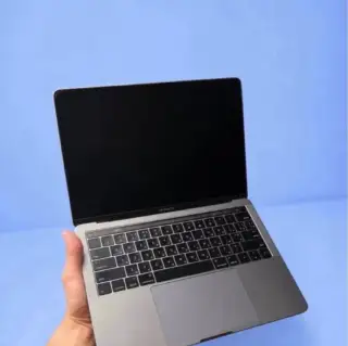 MacBook Pro 13” (2019) Touch Bar, 512 GB