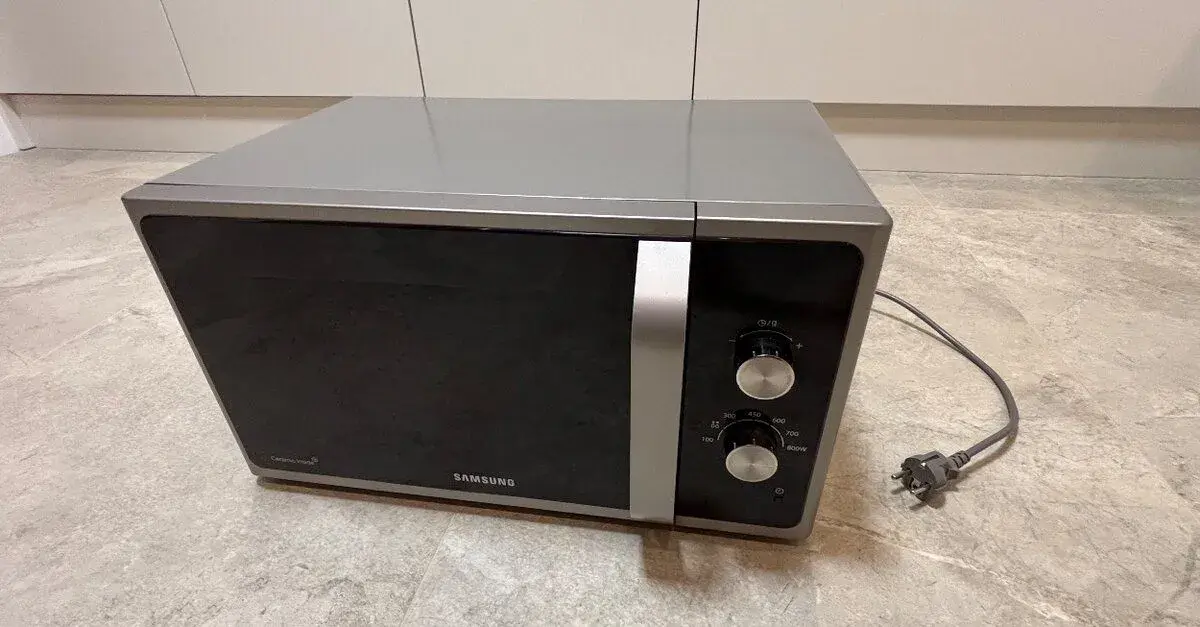 Mikrovlnnú rúru Samsung
