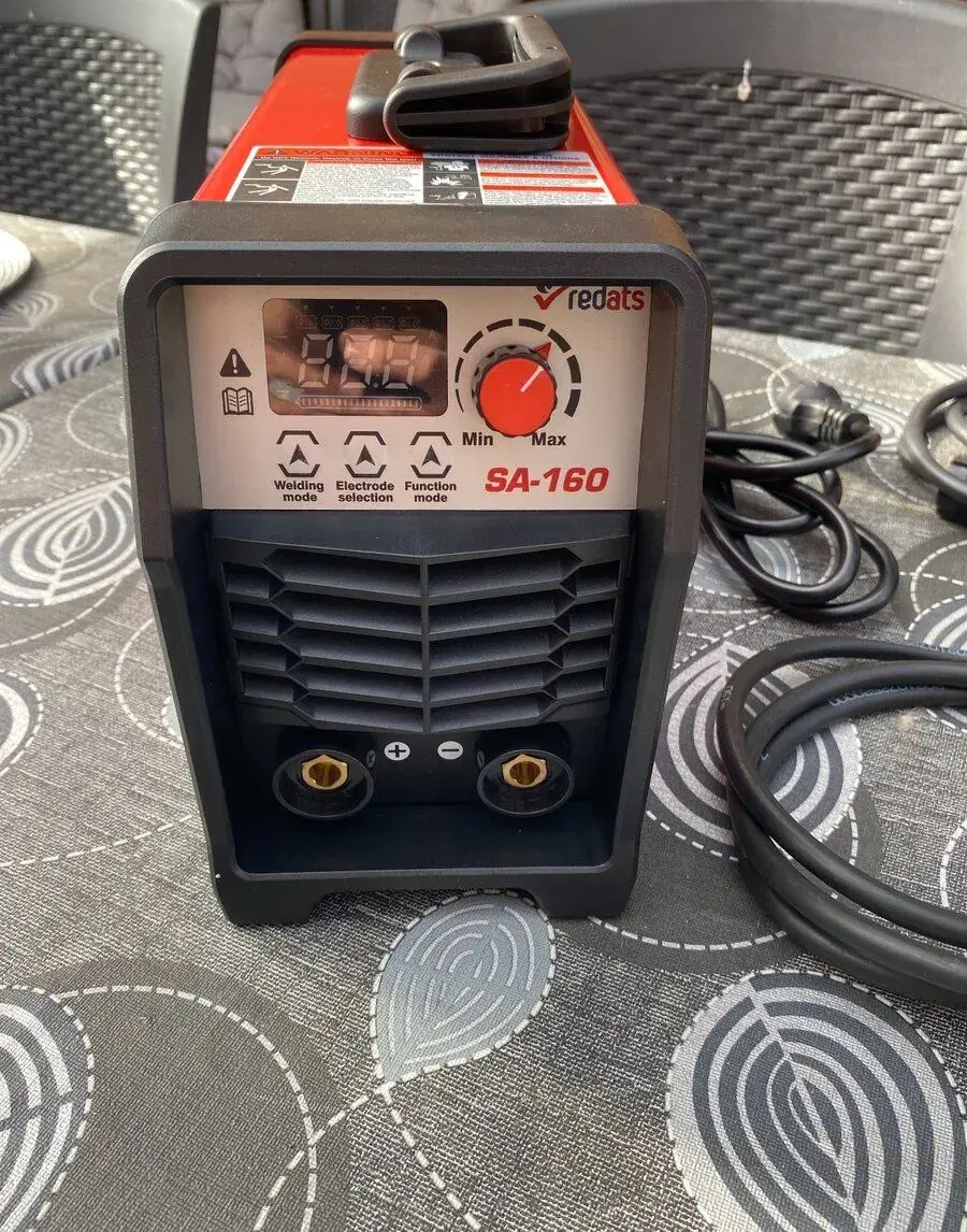 Novú zváračku REDATS SA-160 (MMA / Lift TIG)