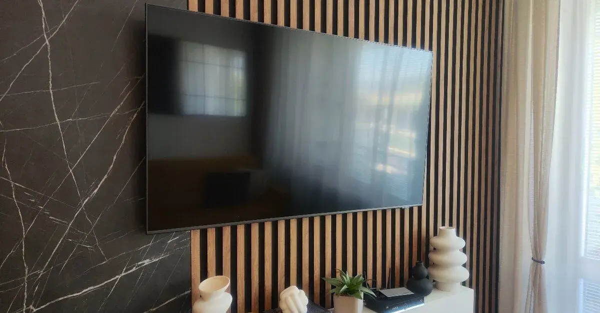 Samsung 50″ QLED 4K – stav – YouTube bez reklám